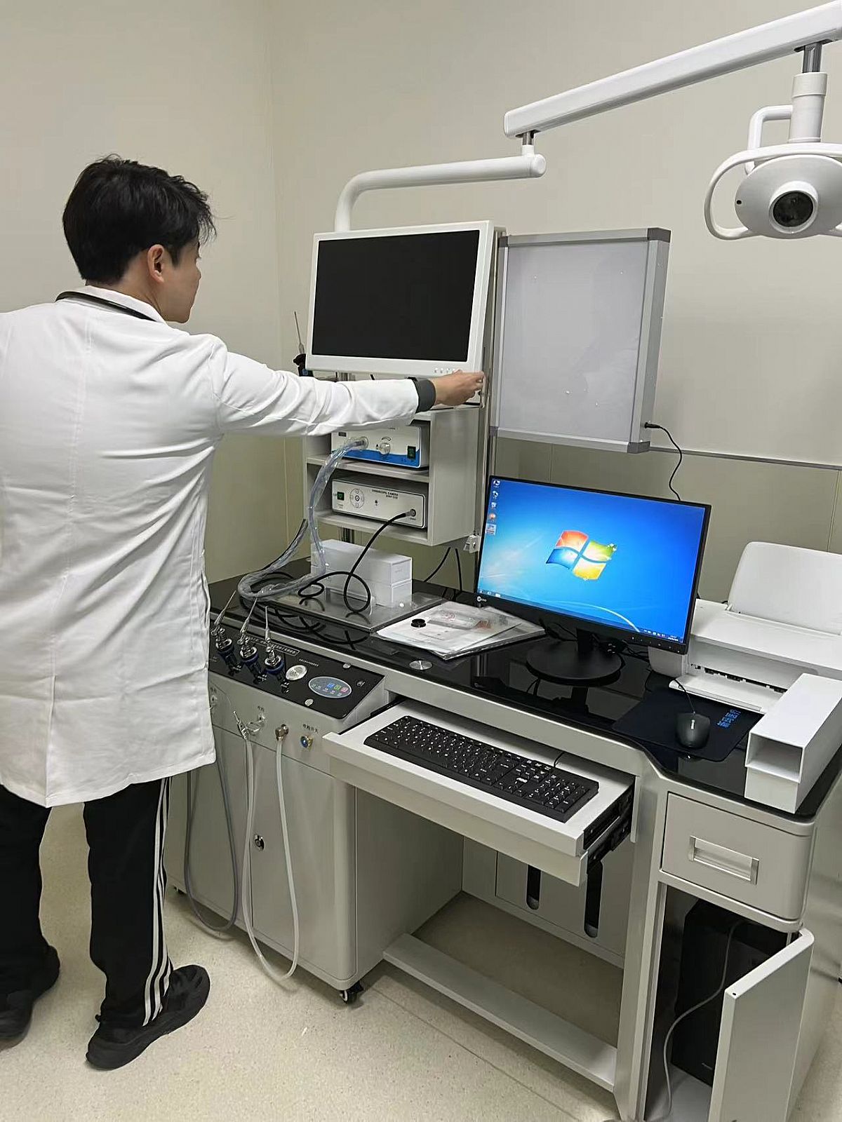 五官科操作台医用耳鼻喉检查治疗台医院用鼻咽喉科设备生产厂家